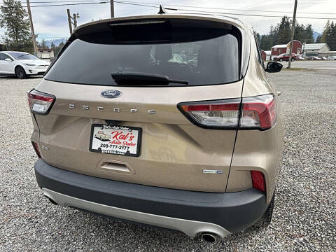 2020 Ford Escape SE