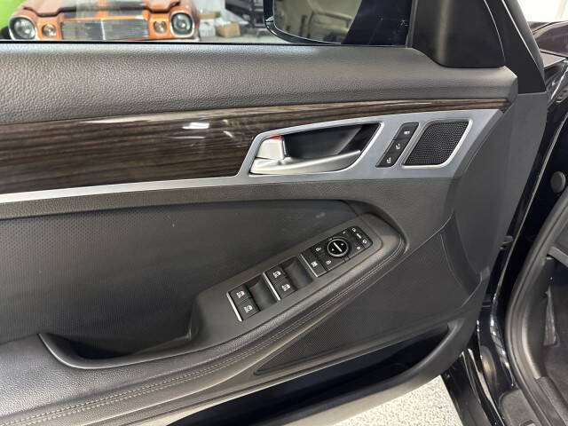 2020 Genesis G80