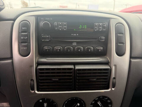 2005 Ford Explorer XLT