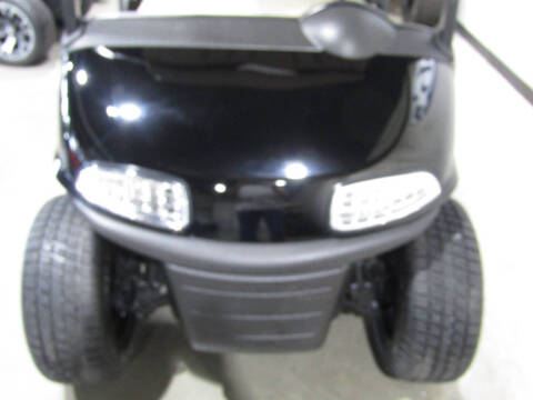 2018 E-Z-GO RXV Gas golf cart