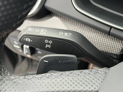 2025 Audi SQ5 3.0T quattro Premium Plus