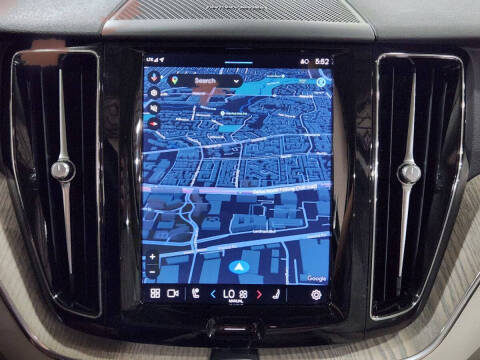 2023 Volvo XC60 Recharge T8 Plus Bright Theme