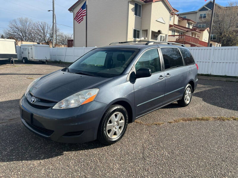 2007 Toyota Sienna for sale at Metro Motor Sales in Minneapolis MN