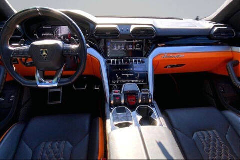 2023 Lamborghini Urus S