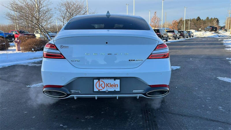 2025 Genesis G70