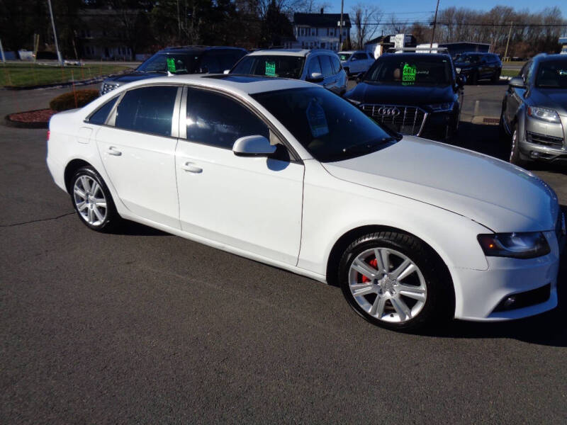 2010 Audi A4 Premium's photo