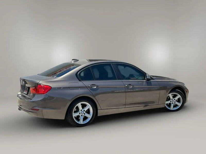 2013 BMW 3 Series 328i
