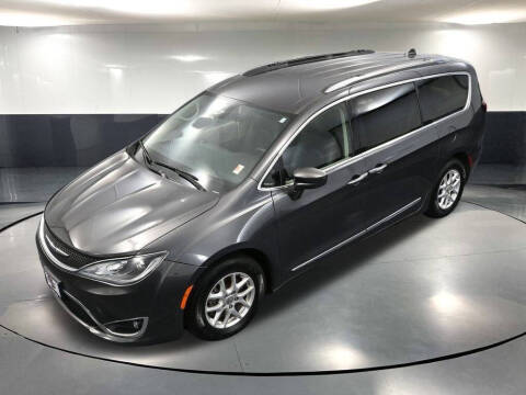 2020 Chrysler Pacifica Touring L