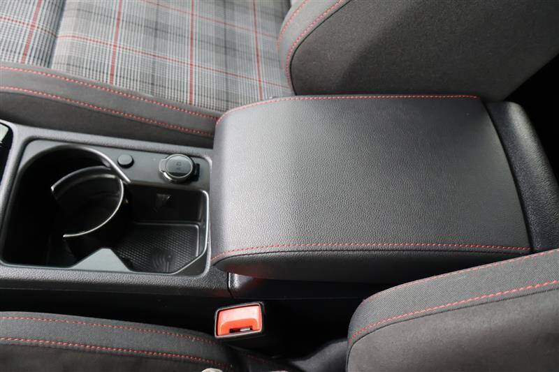 2024 Volkswagen Golf GTI SE