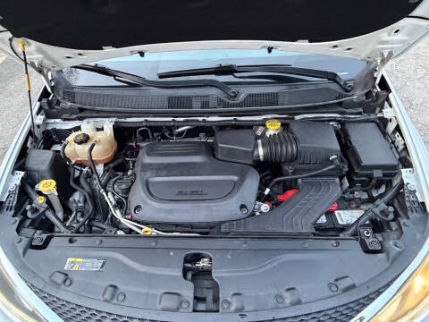 2020 Chrysler Pacifica Touring L