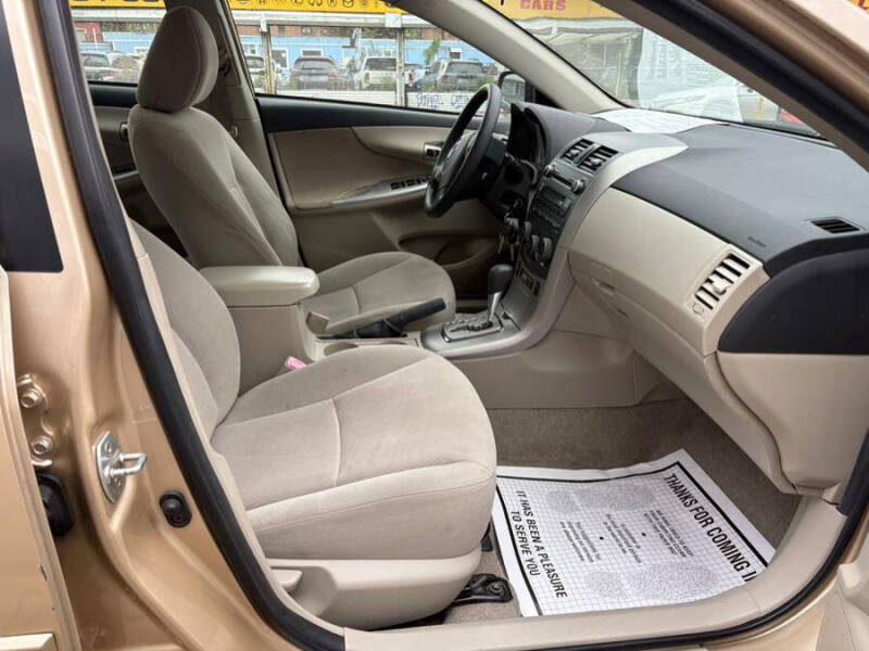 2011 Toyota Corolla LE