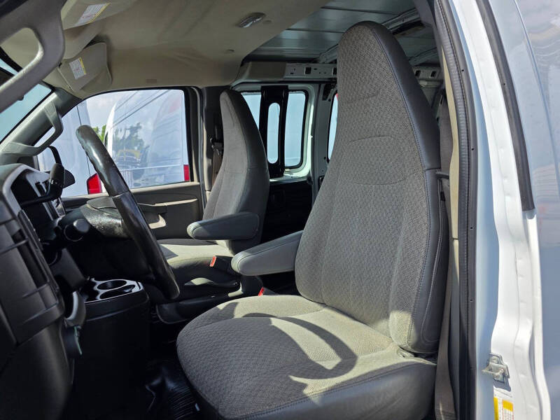 2020 Chevrolet Express 2500