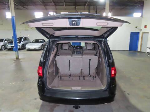 2012 Volkswagen Routan