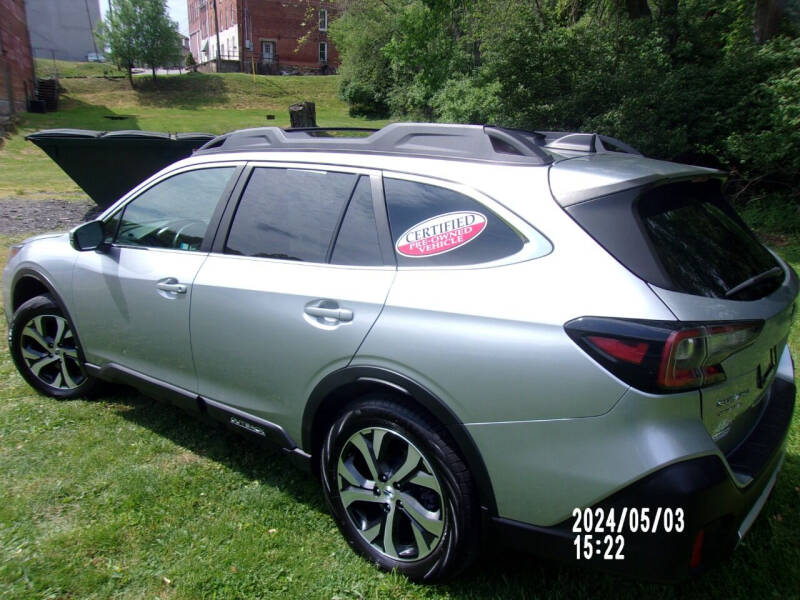 2021 Subaru Outback Limited photo 3