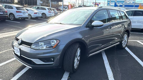 2017 Volkswagen Golf Alltrack