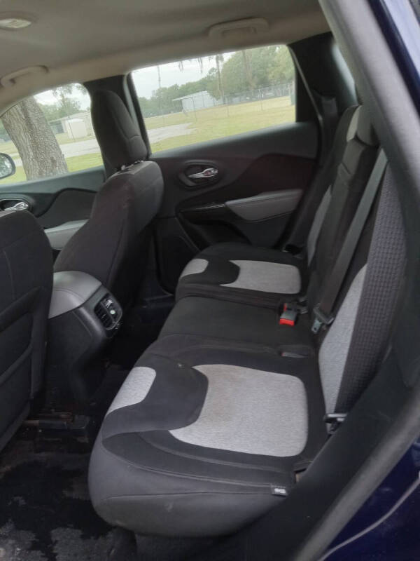 2014 Jeep Cherokee Sport