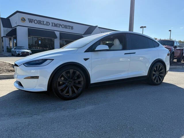 2022 Tesla Model X 8