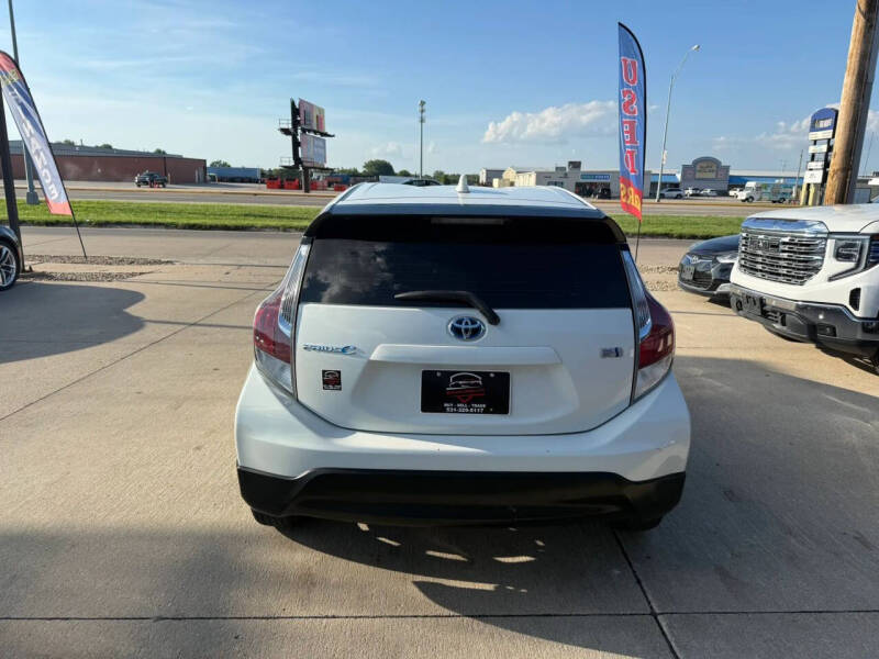 2017 Toyota Prius c