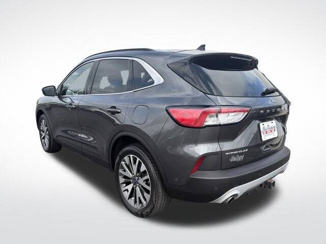 2020 Ford Escape Titanium