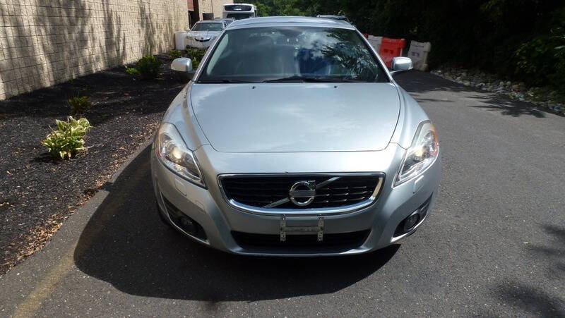 2011 Volvo C70 T5