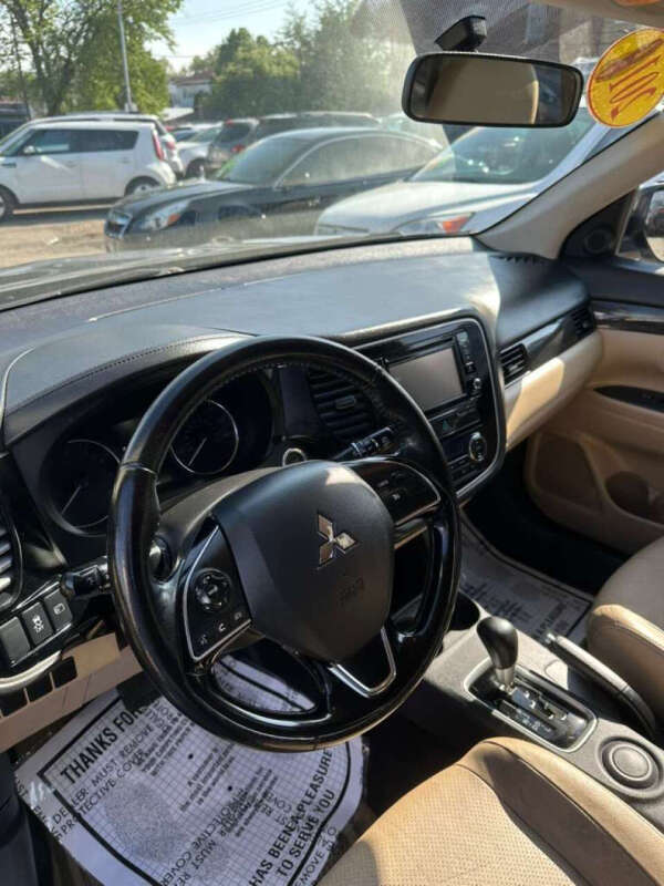 2016 Mitsubishi Outlander