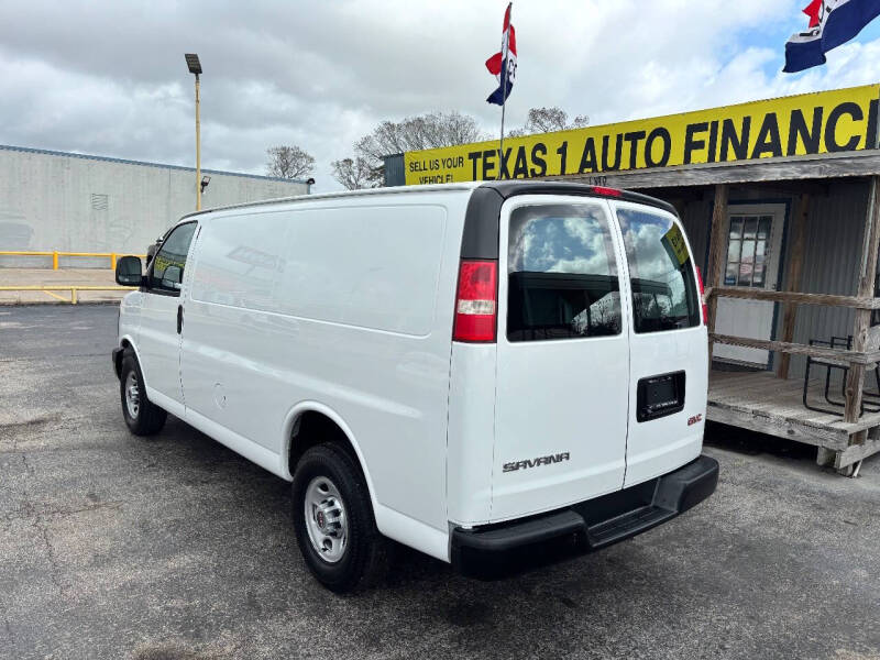 2017 GMC Savana 2500