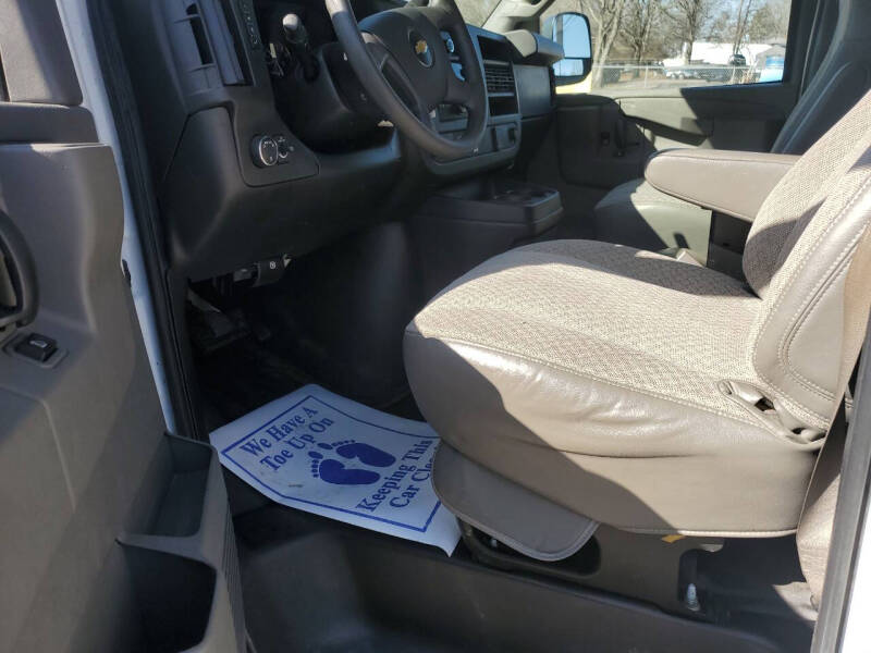 2017 Chevrolet Express 2500