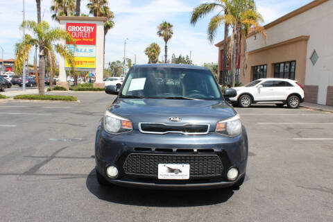 2016 Kia Soul +