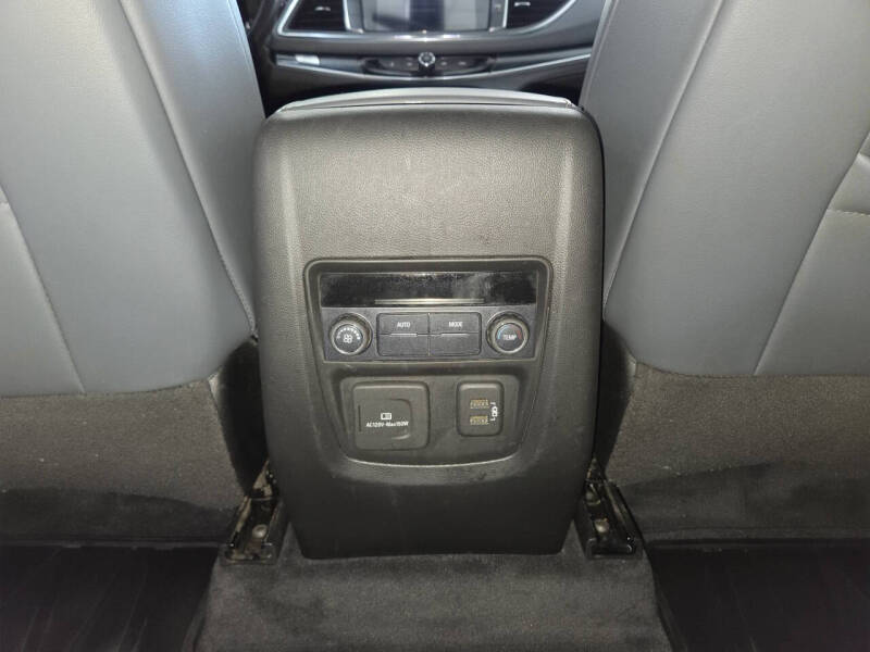2020 Buick Enclave Essence
