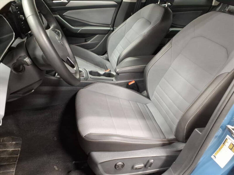 2025 Volkswagen Jetta SE