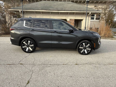 2025 Mitsubishi Outlander SE