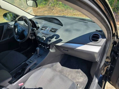 2013 Mazda MAZDA3 i SV