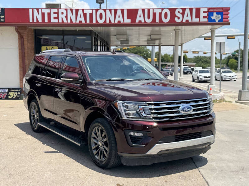 2021 Ford Expedition Limited's photo