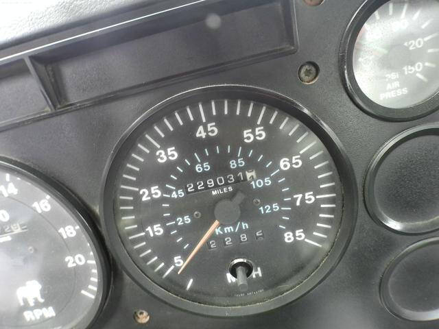 1995 Mack CH613