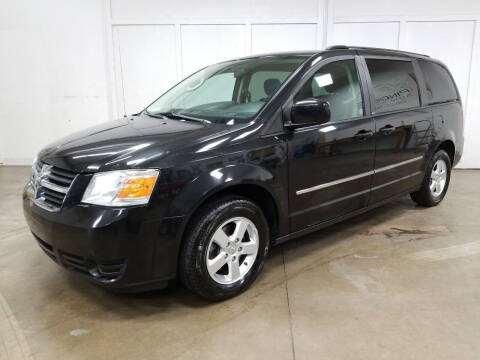 2010 Dodge Grand Caravan for sale at PINGREE AUTO SALES INC in Crystal Lake IL