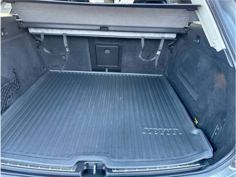 2018 Volvo XC60 T5 Momentum