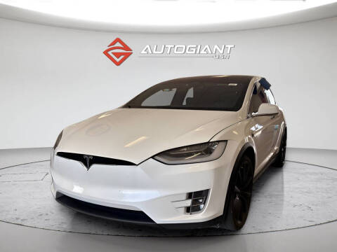 2020 Tesla Model X Long Range Photo