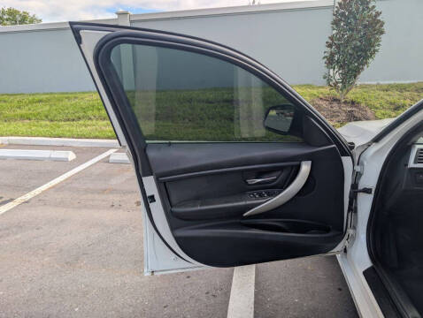 2012 BMW 3 Series 328i