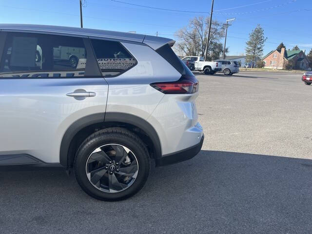 2024 Nissan Rogue SV