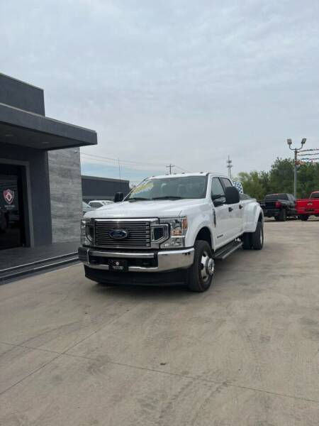 2021 Ford F-350 Super Duty for sale at A & V MOTORS in Hidalgo TX