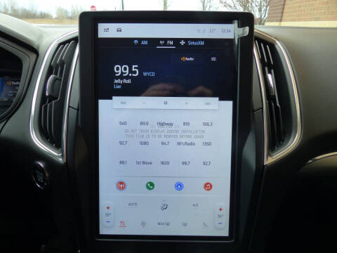 2023 Ford Edge Titanium