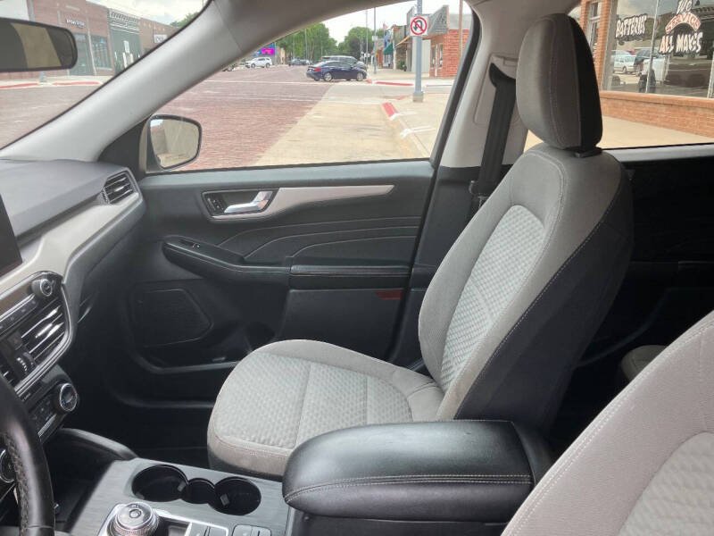 2021 Ford Escape SE