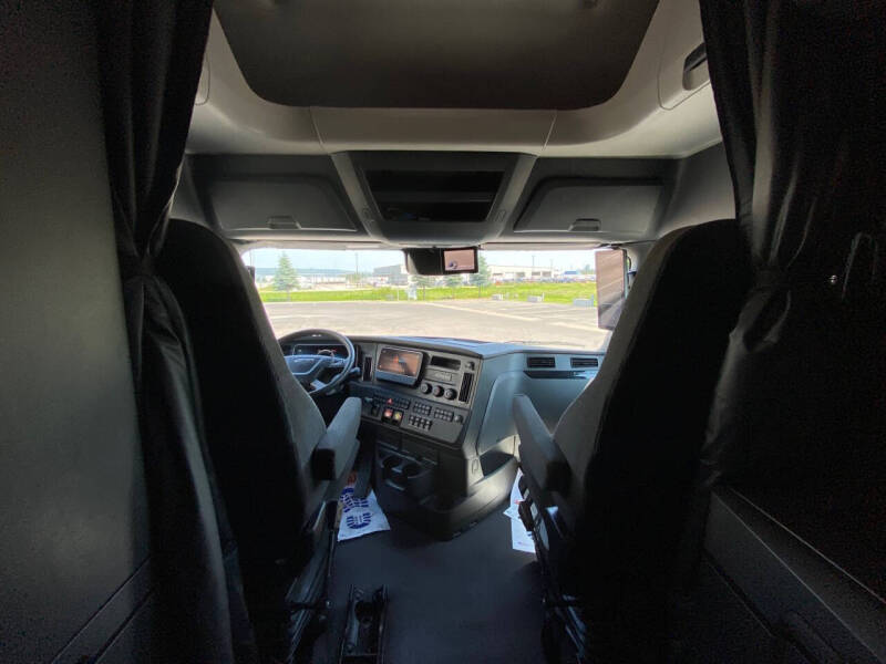 2026 Freightliner Cascadia