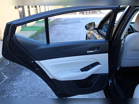 2021 Nissan Altima 2.5 SV