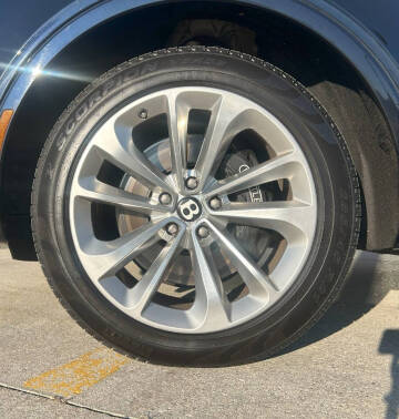 2019 Bentley Bentayga V8