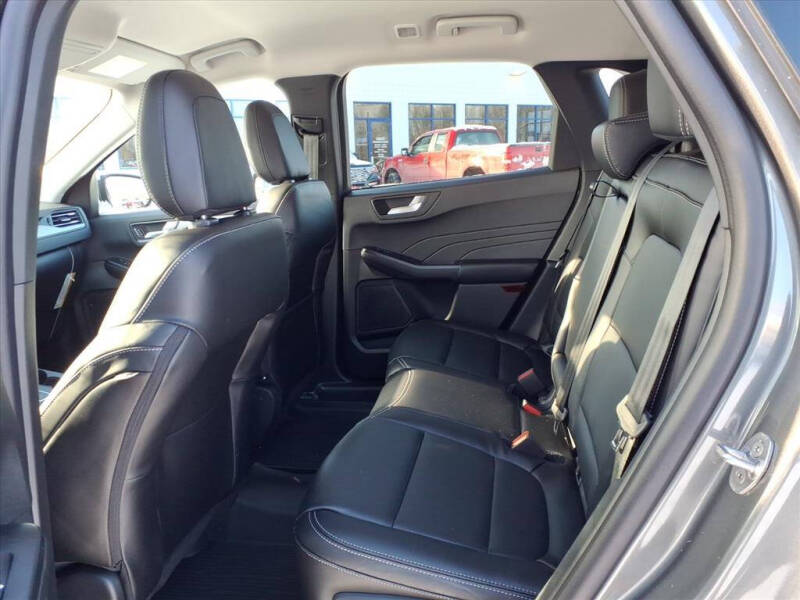 2026 Ford Escape Hybrid Platinum