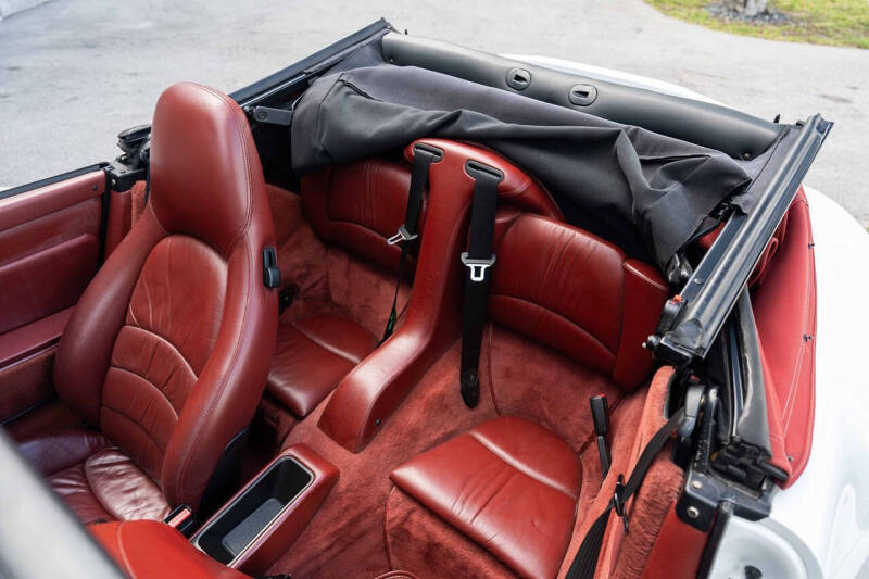 1998 Porsche 911 Carrera