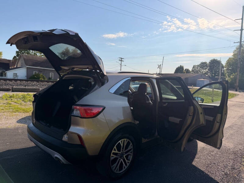 2020 Ford Escape SEL