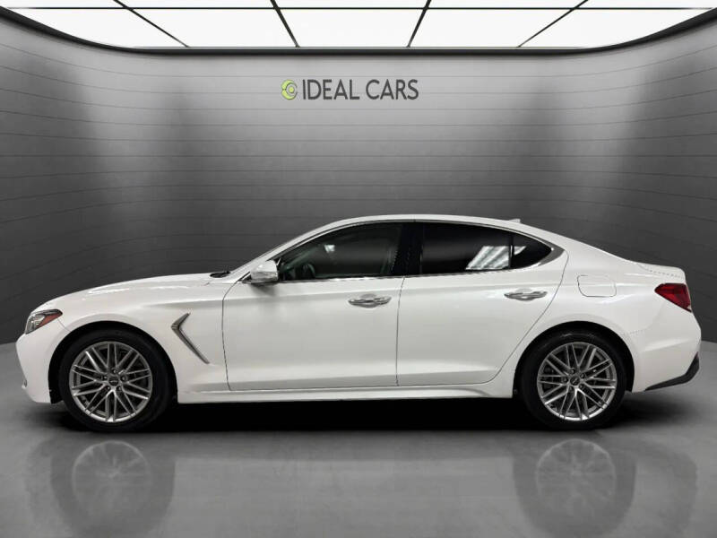 2020 Genesis G70