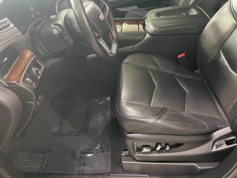 2017 Cadillac Escalade Luxury